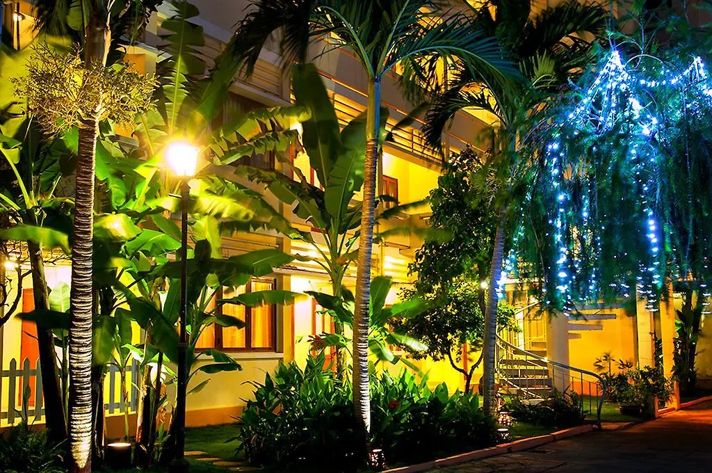 Tropicana Hotel Να Τρανγκ