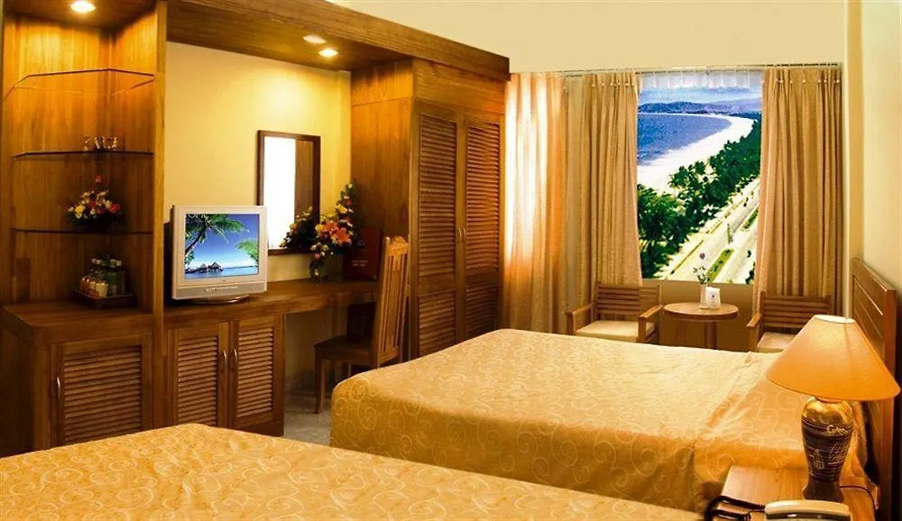 Tropicana Hotel Να Τρανγκ 3*,